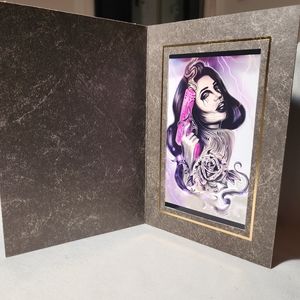 Cool picture in frame folder